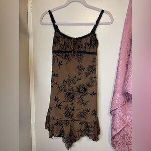Tic Toc - Floral Lace Trim Mini Dress in Brown
